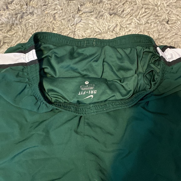 Nike Dri-Fit Green Shorts - Picture 3 of 3